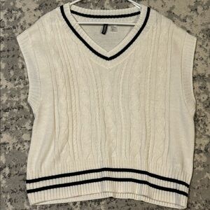 H&M Sweater Vest